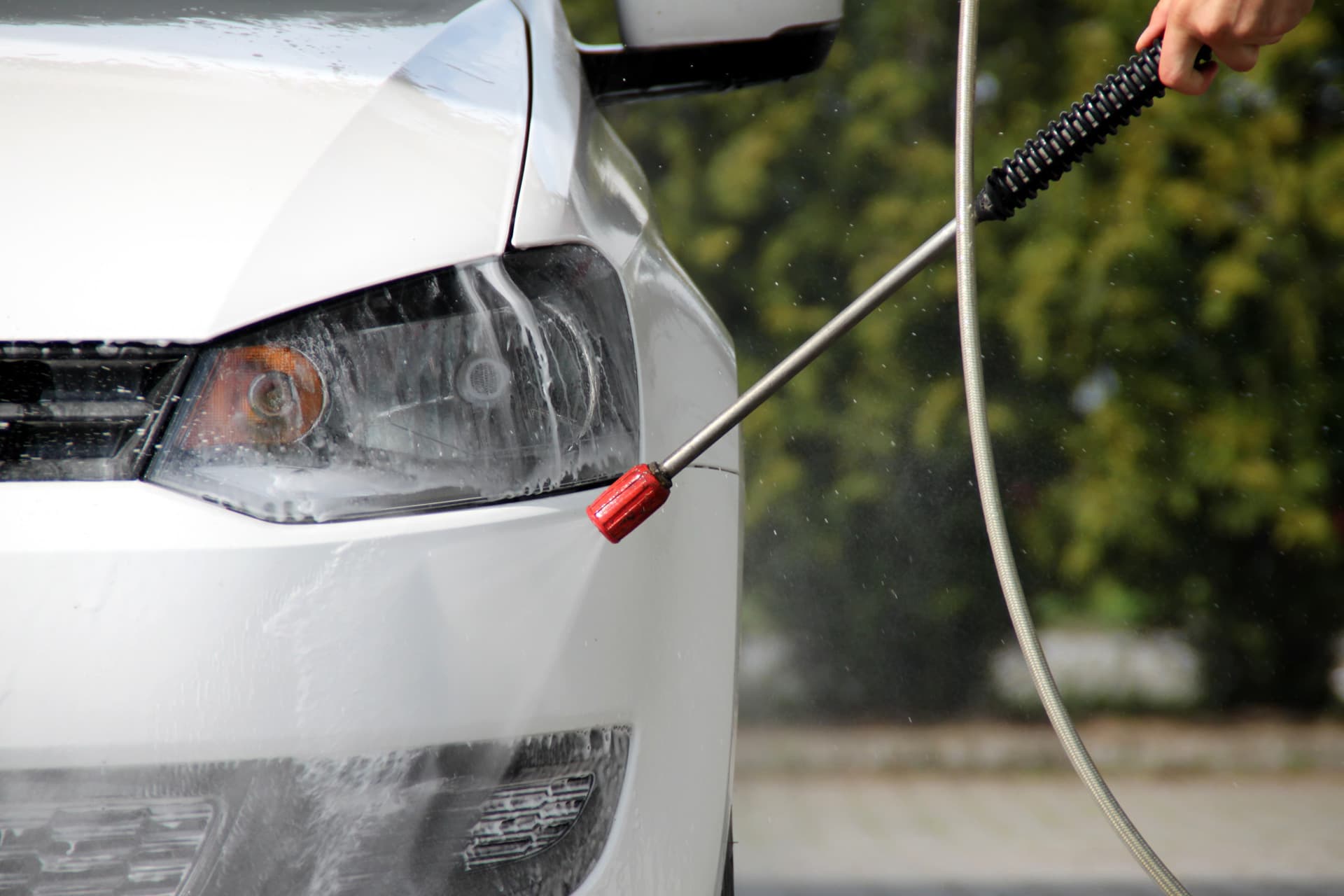 ¿Pensando en lavar tu coche en Verea? Ven a la zona de lavado de vehículos de Gasóleos Casal Do Bispo
